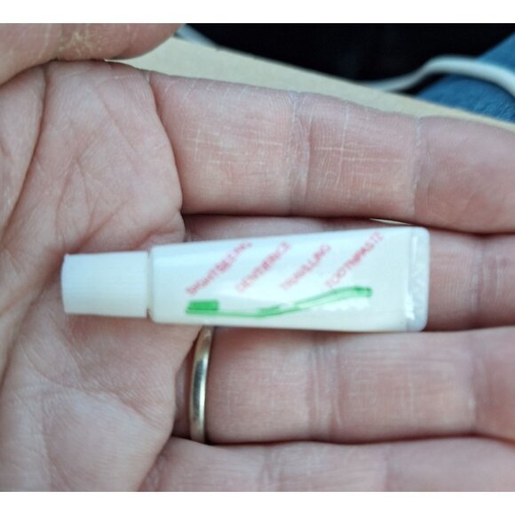 Vintage Dentifrice Mini Travel Toothpaste Tube For Display or Nostalgia Only - Picture 5 of 5